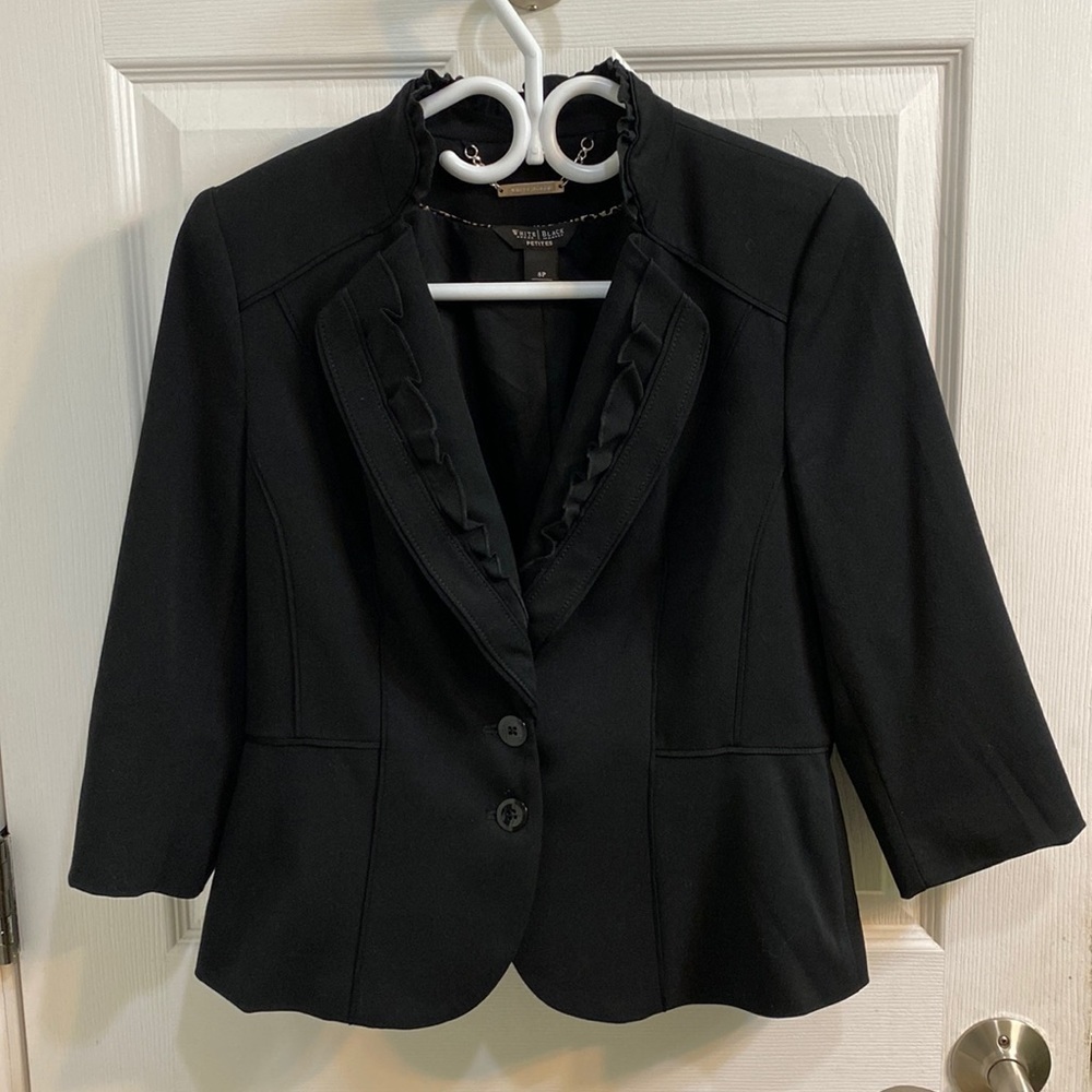 White House Black Market Women’s Black Blazer Ruffles Formal Party Size 8 Petite